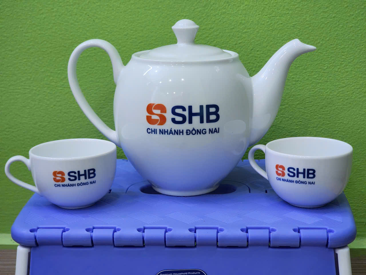 In Logo Lên Bộ Ấm Chén Gốm Sứ